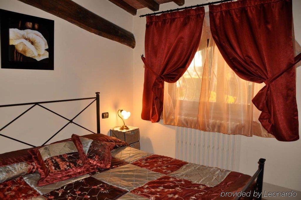 Villa Campestri Olive Oil Resort Vicchio Habitación foto